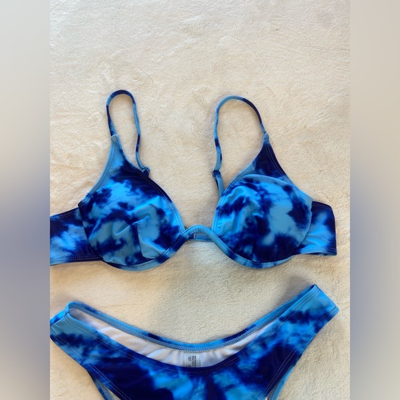 Electric Blue & Light Blue Tie Die Bikini - Picture 3 of 14